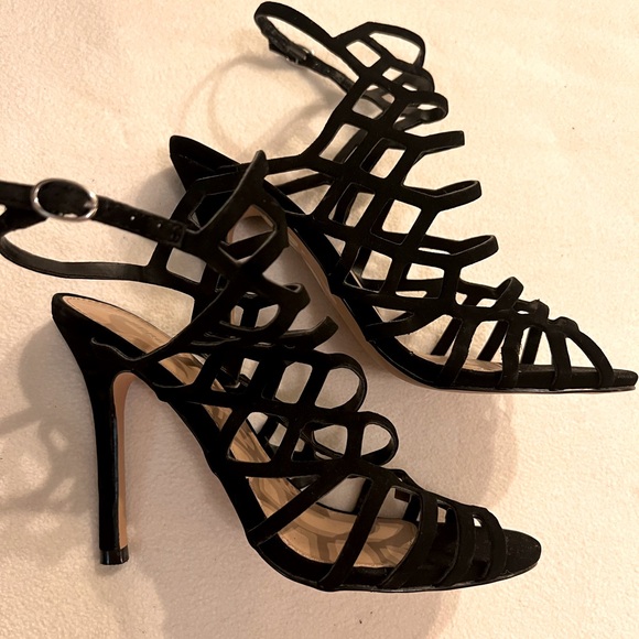 Express black suede like strappy 4 inch heel size 7 NWOT - Picture 2 of 4